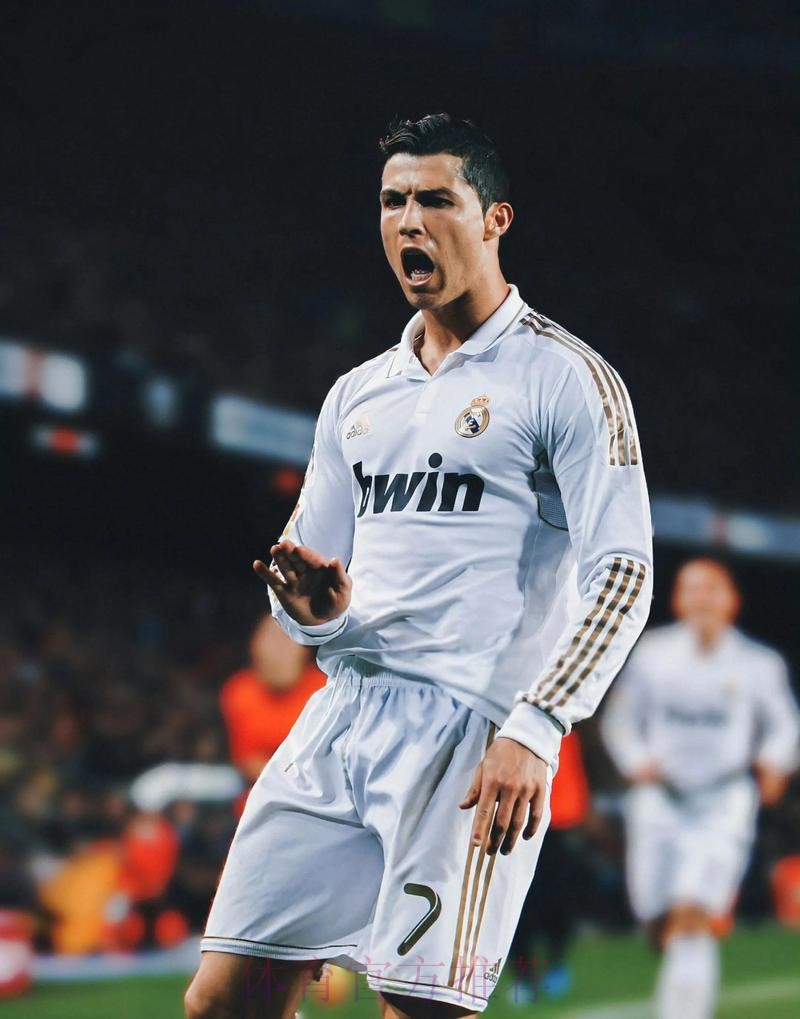 C罗自荐皇马惨吃闭门羹 佛爷喉舌:冬季不引援